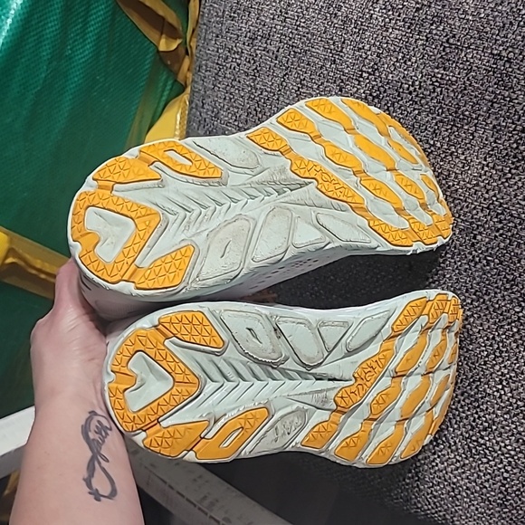 HOKA ONE ONE Clifton 8 Size 9.5 Women's 42 EU - Picture 9 of 11